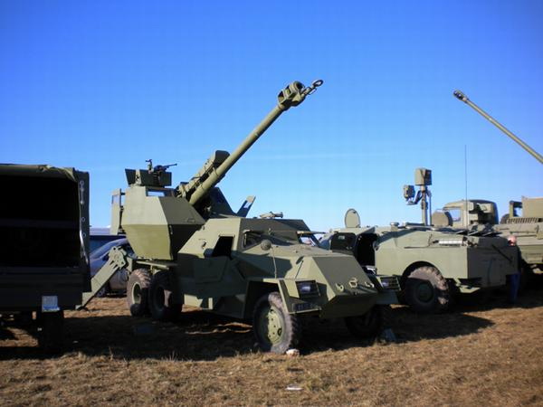 Pháo tự hành bánh lốp cỡ nòng 122 mm Jesterka do Nam Tư chế tạo. Ảnh: Topwar.