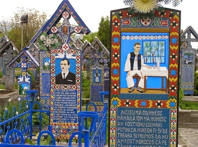 Kỳ lạ nghĩa trang vui vẻ ở Rumani