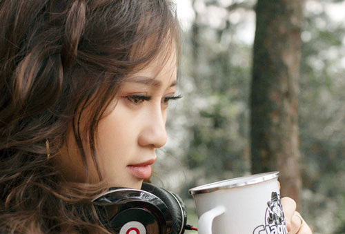 Ca sĩ Khánh Linh: "Chim họa mi" tự do trong cánh rừng của tình yêu, hạnh phúc