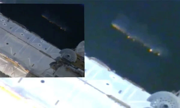 Hình ảnh phi thuyền tiến đến gần trạm vũ trụ ISS.