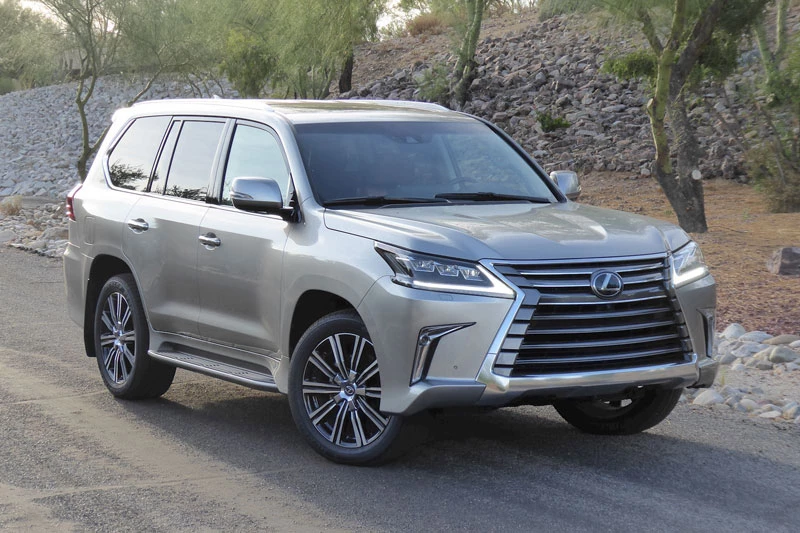 Lexus LX 570 2020.