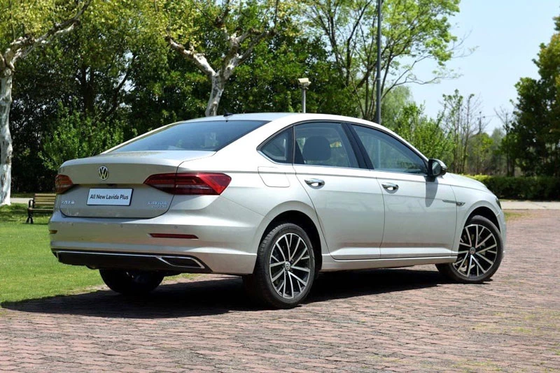 3. Volkswagen Lavida (doanh số: 253.648 chiếc).