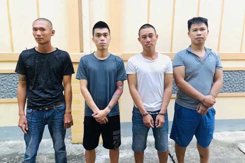 Hà Tĩnh: Dùng gậy đánh con nợ đến đa chấn thương