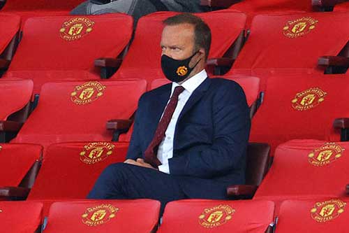 Mua không được, bán chẳng xong, M.U đã "ngán tận cổ" Ed Woodward