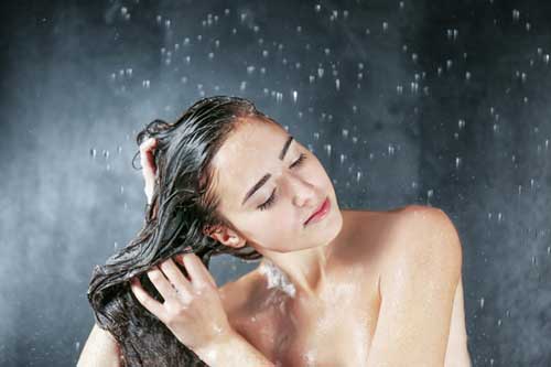 2 việc tuyệt đối không được làm sau khi tắm, tránh gây ra trụy tim, đột quỵ