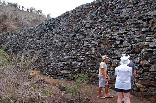 Bí ẩn bức tường được xây bằng 'máu và nước mắt'