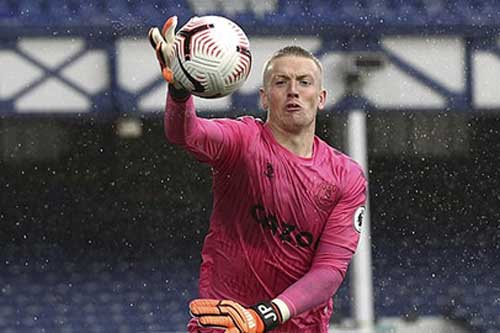 Everton thăng hoa nhưng vẫn có một điểm yếu "chết người"