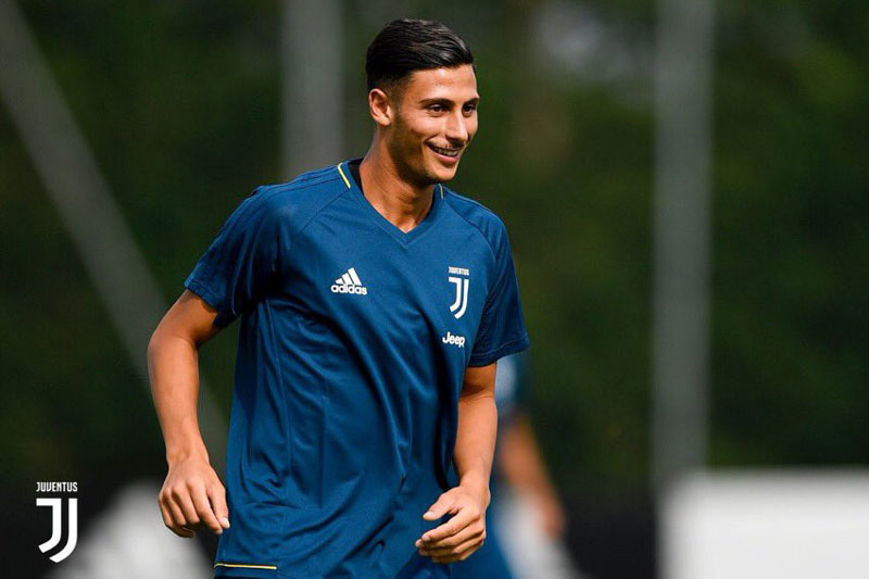 CHÍNH THỨC: Juventus mua lại người cũ với giá 10,7 triệu Euro