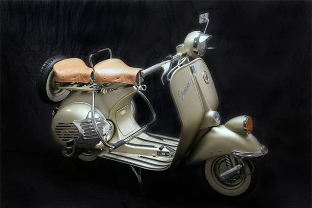 Vespa Hoffmann C 1954 125 125 phân khối, tốc độ tối đa 70km/h.