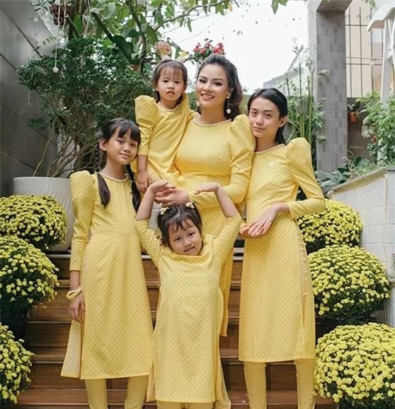Chân dung những bà mẹ kế “vàng mười của showbiz Việt - Ảnh 4.