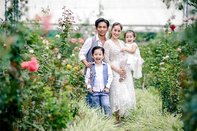 Cuộc sống sung túc của những người đẹp showbiz Việt lấy chồng kém tuổi - Ảnh 3.