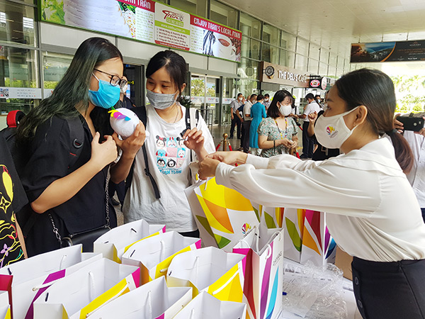 Đà Nẵng đón đoàn khách du lịch đầu tiên sau đợt tái phát dịch Covid-19