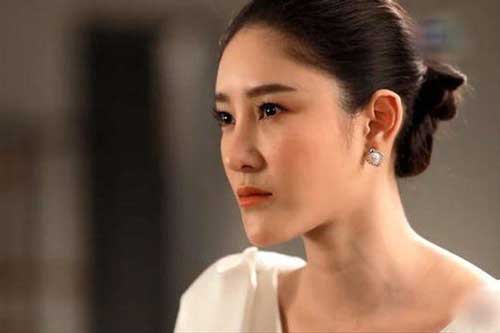 Trước ngày cưới, người yêu cũ của chồng bỗng nhắn tin mỉa mai dùng đồ bỏ đi, tôi nhẹ nhàng đáp trả lại khiến ả chỉ dám "seen"