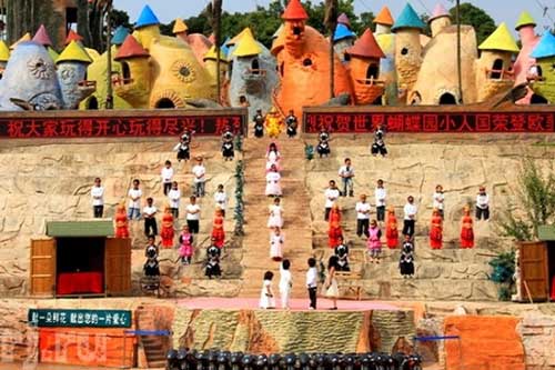 Vương quốc tí hon có thật và những bí ẩn bất ngờ