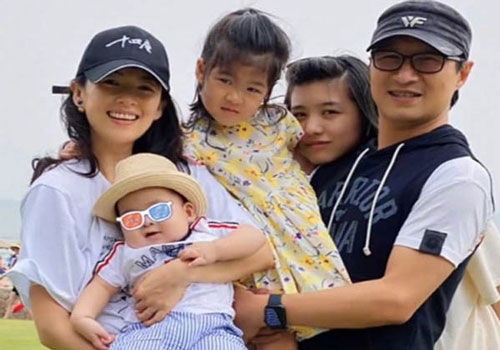 Chương Tử Di khoe ảnh con trai