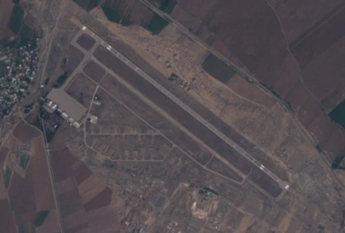 Sân bay Ganja của Azerbaijan vẫn nguyên vẹn sau vụ tấn công tên lửa Iskander-E của Armenia. Ảnh: Avia-pro.