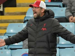Klopp không hiểu tại sao Liverpool lại thua bẽ bàng trước Aston Villa