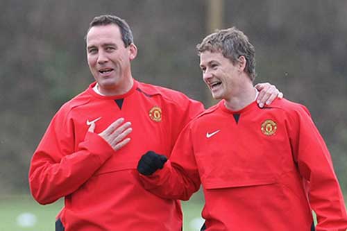 "Cánh tay phải" của Sir Alex tiết lộ điều bất thường ở M.U