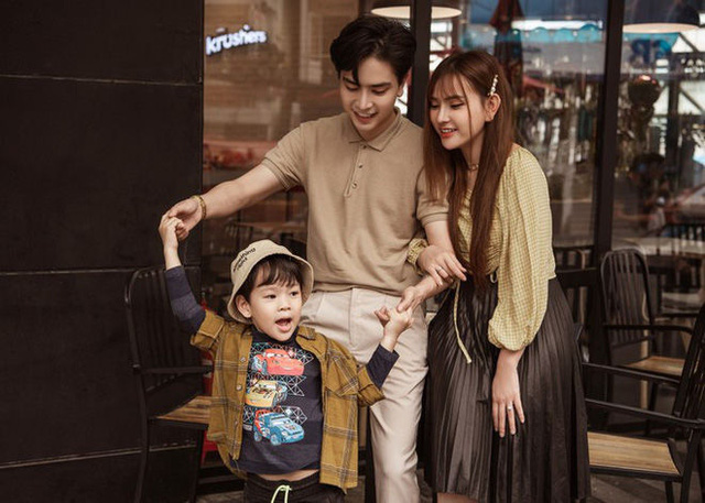 Những bố dượng showbiz Việt: Người “được lòng” con riêng, kẻ mang tiếng ngược đãi