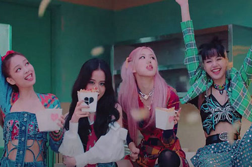 BLACKPINK - Nhóm nhạc K-Pop sở hữu lượt theo dõi "khủng" nhất trên YouTube