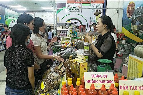 Vì sao hàng Việt chưa 'bén duyên' siêu thị?