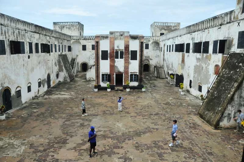 7. Lâu đài Elmina (Ghana).