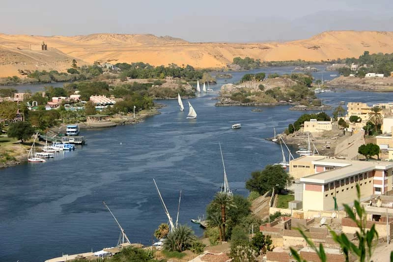 2. Sông Nile (châu Phi).