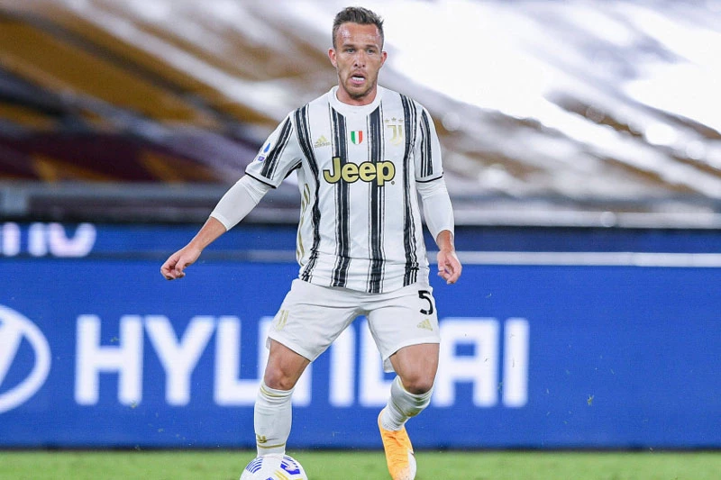 2. Arthur Melo (Barcelona đến Juventus, 72 triệu euro).