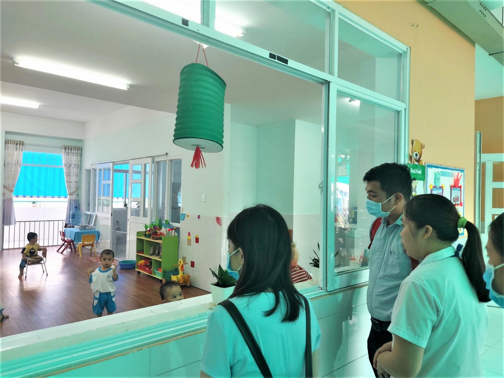 Giám sát công tác phòng chống bệnh tại trường mầm non tại huyện Bình Chánh.