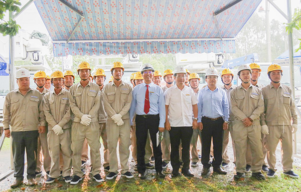 Đà Nẵng: Mở rộng công nghệ sửa chữa nóng lưới điện trung thế không cần cắt điện