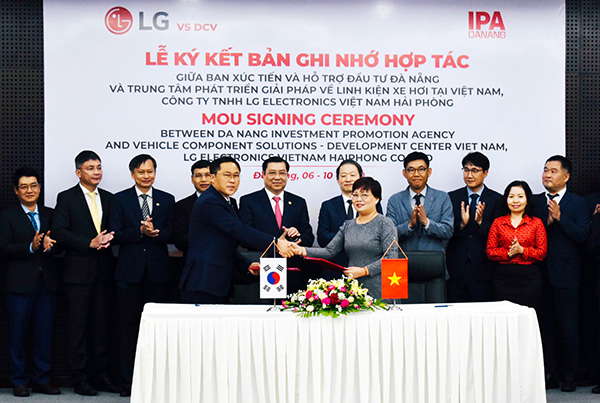 LG ký kết hợp tác mở Trung tâm Phát triển giải pháp về linh kiện xe hơi tại Đà Nẵng