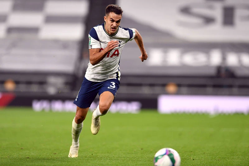 Hậu vệ trái: Sergio Reguilon (Tottenham).