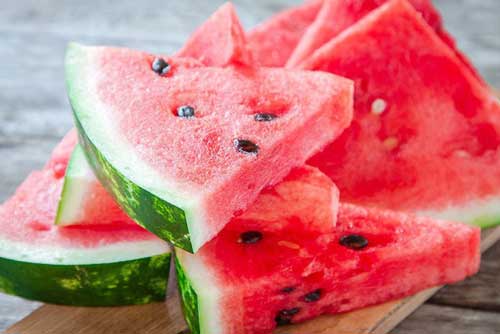 Ăn dưa hấu bảo quản tủ lạnh không tốt rất dễ dính bệnh, chuyên gia chỉ rõ 4 nhóm người cần tránh xa