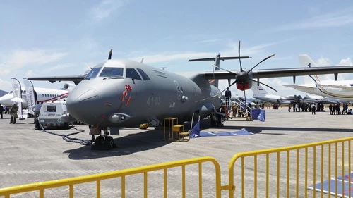 ATR 72MP của Leonardo, được nhìn thấy ở đây tại LIMA 2017 ở Langkawi. Đây là một trong số các loại máy bay được nghiên cứu cho các yêu cầu tuần tra hàng hải của Malaysia. Ảnh: Janes Defense.