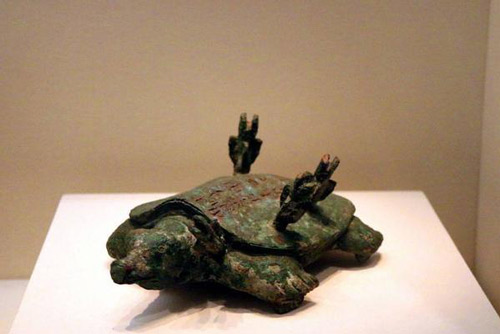 Thích câu cá, ông lão liền câu trúng 'báu vật' hơn 6.000 tỷ đồng