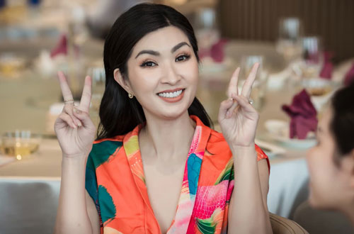 Nguyễn Hồng Nhung: 'Sau khi chia tay, bạn trai tôi biệt vô âm tín mà không rõ lí do. Tôi vẫn nuôi bé Sukem một mình'