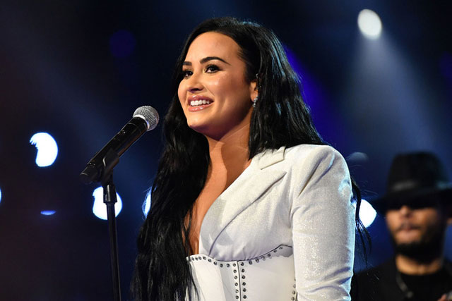 Demi Lovato nhẹ nhõm hậu hủy hôn