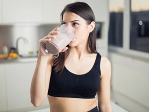 Những món ăn là “kẻ thù” của phái đẹp