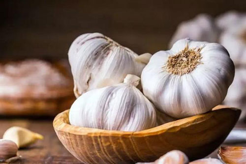 Ăn tỏi giúp phụ nữ tuổi mãn kinh giảm nguy cơ mắc căn bệnh kinh khủng này