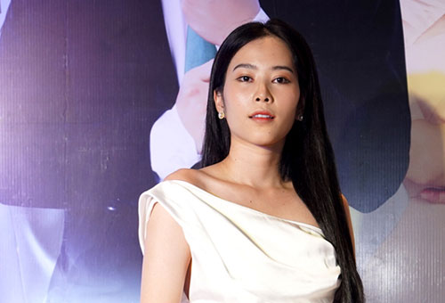 Nam Em quên sạch những lùm xùm tình cảm