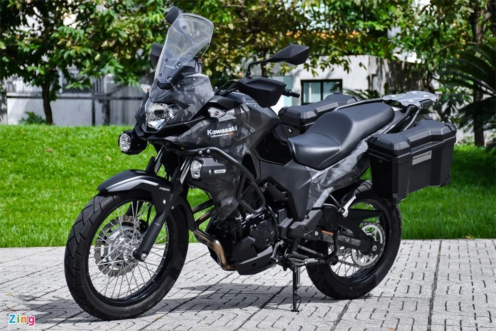 Kawasaki Versys 300 Tourer anh 1