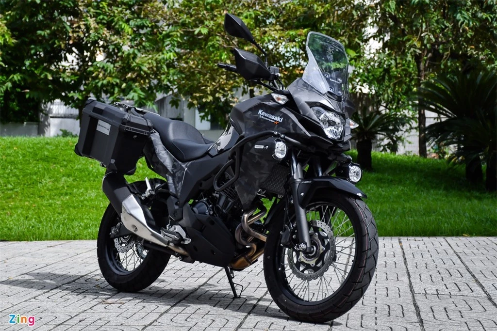 Kawasaki Versys 300 Tourer anh 2