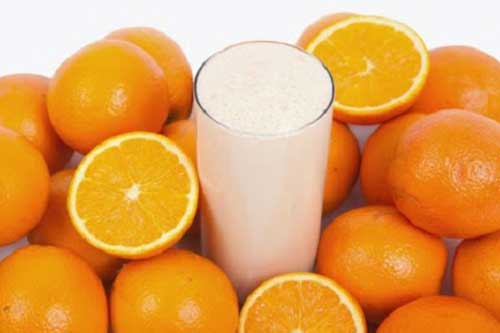 Những người hay ăn cam, uống nước cam cần tránh ngay sai lầm này