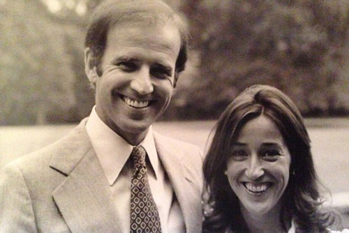 Bí ẩn "bóng hồng" sát cánh cùng ông Biden suốt 74 năm