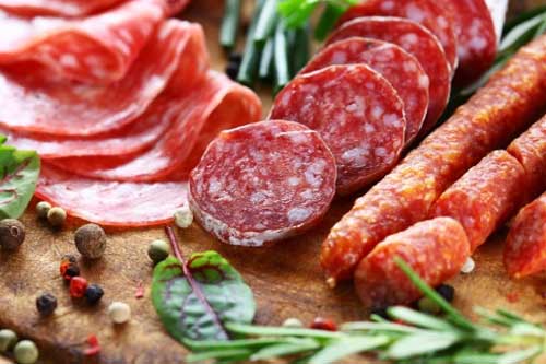 3 thực phẩm dễ gây ung thư hàng đầu mà tới 80% người Việt ưa chuộng