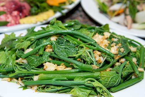 Không chỉ là vị thuốc quý, bốn loại rau này còn khiến cả người không thích ăn rau tìm mua bằng được