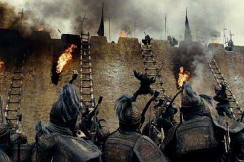 Thời cổ đại, chỉ cần hạ được cổng thành là nắm chắc thắng lợi, vì sao phe tấn công ít khi chọn cách đốt luôn cổng thành?