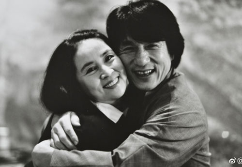 Không chỉ phản bội Lâm Phụng Kiều, Thành Long thừa nhận chưa từng nói yêu vợ