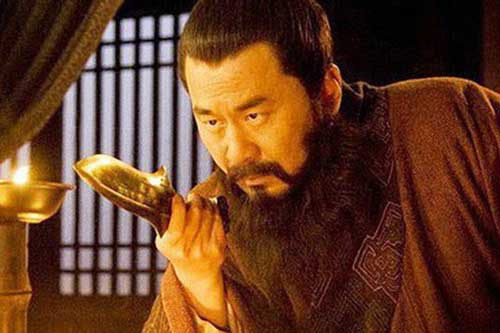 Phạm cùng 1 lỗi chí mạng với cả Tư Mã Ý và Lưu Bị, Tào Tháo cay đắng tạo cơ hội cho gia tộc Tư Mã vùng lên