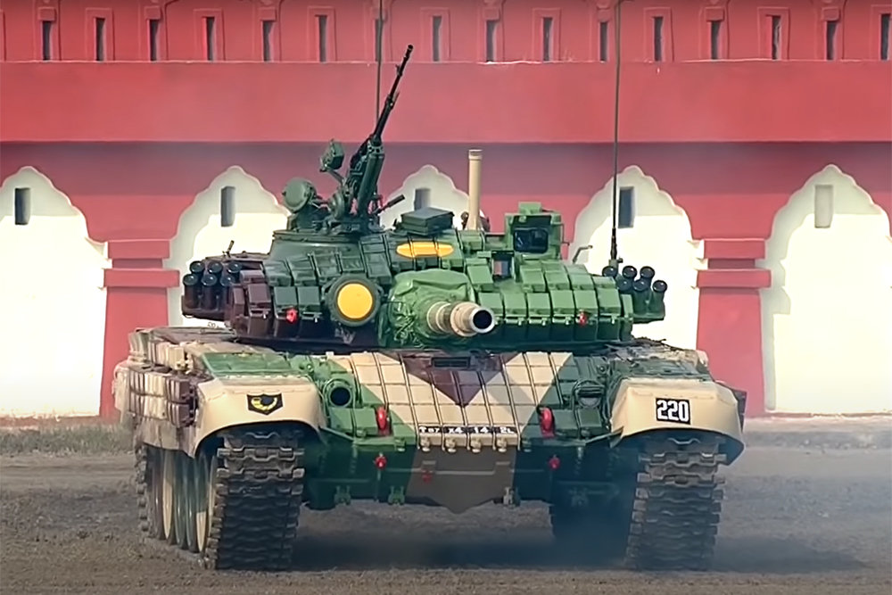 Xe tăng chiến đấu chủ lực T-72M1 Ajeya của Quân đội Ấn Độ đã được hiện đại hóa sâu. Ảnh: Topwar.